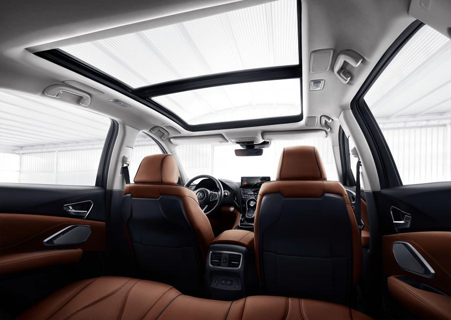 Интерьер Acura RDX 2018 года  (CN) (фото 10 из 11)